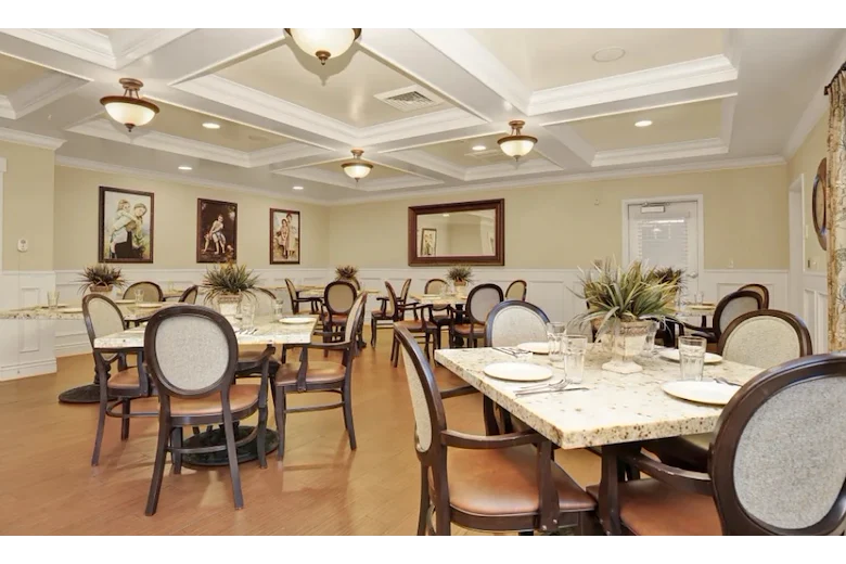 Image of Highland Glen (5)