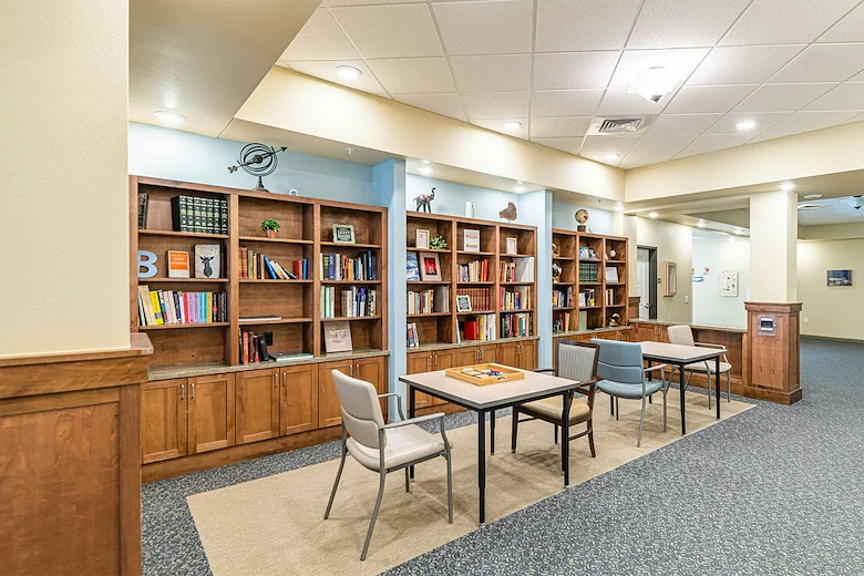 Aspens at Fort Collins Senior Living, senior living community offering assisted living, memory care, and respite care in Fort Collins, CO, tables for activities or socializing