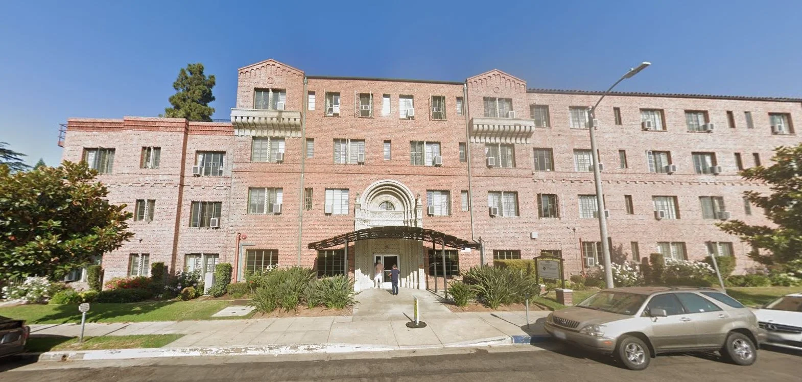 Image of Kingsley Manor (1)