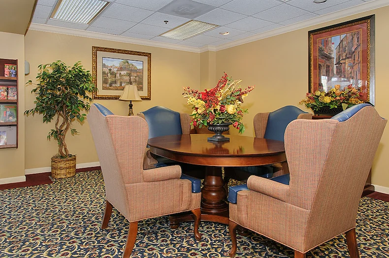 Image of Life Care Center Of St Louis (6)