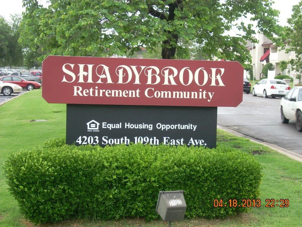 Image of Oak Tree Village (2)