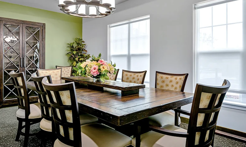 Sequoia Grove Gracious Retirement Living Hawthorn Senior Independent Living in Granite Bay, California dining room