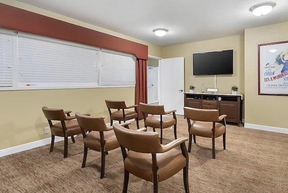 Image of Greenleaf Court Senior Living (4)