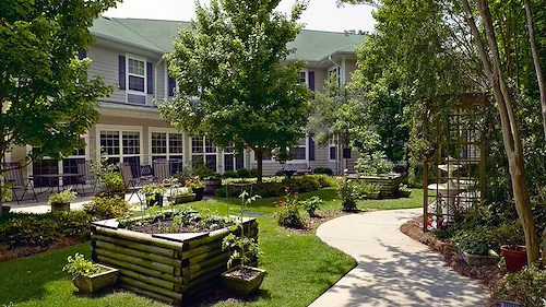 Image of Forest Lake Manor (3)