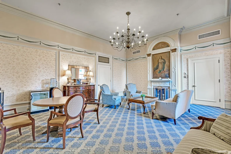 Image of AVIVA West Hartford (5)