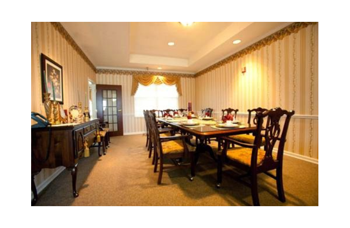 the-gables-at-charlton-place-assisted-living-community-image-4