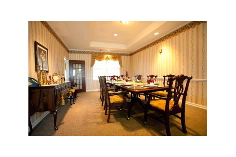 Image of The Gables at Charlton Place Senior Living (4)