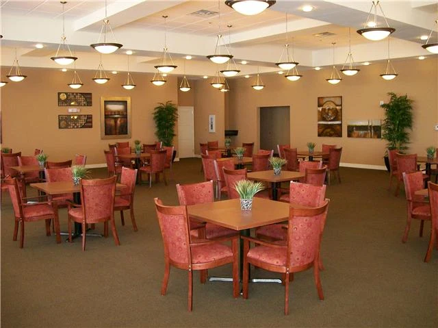 Clubhouse dining