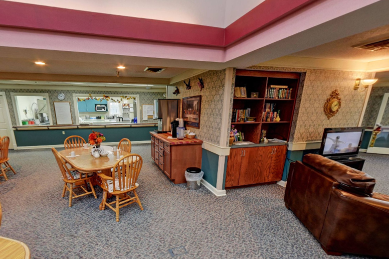 Image of Eventide Lake Country Manor (3)