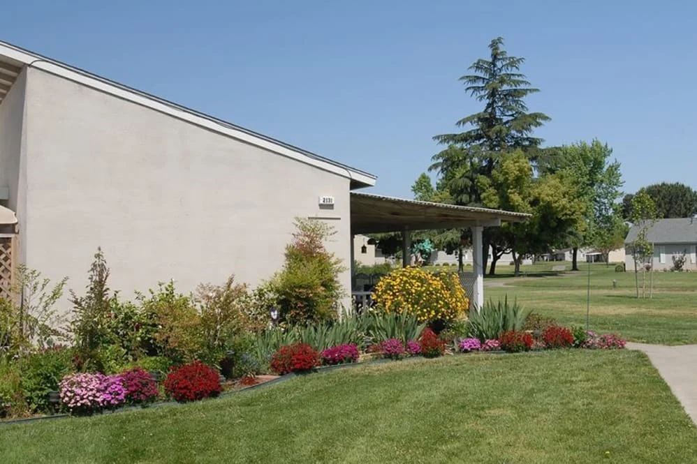 Image of Castle Vista Senior Community (2)