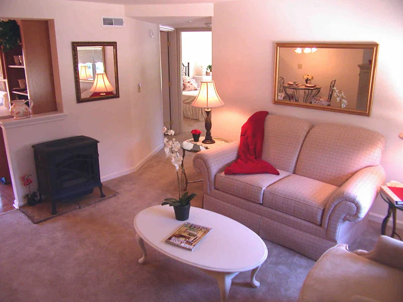 Image of Pewter Village at Collingswood (8)