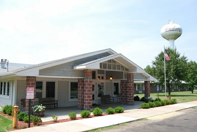 Image of Medicalodges Eudora (1)