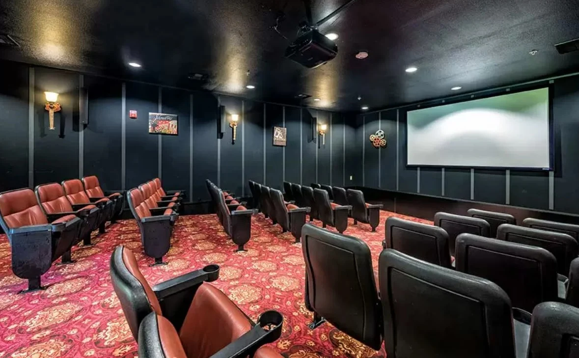 Image of Conservatory at Alden Bridge (8)