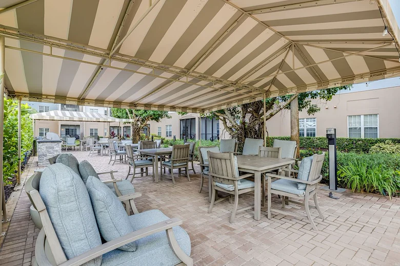 Image of Stratford Court Of Boca Raton (3)