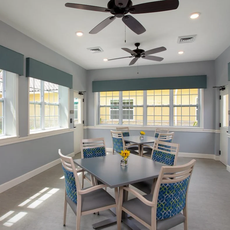 Liana of Venice senior living community offering assisted living and memory care in Venice, FL, dining room
