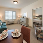 Charter Senior Living of Brookfield apartment