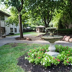 Image of Shawnee Gardens Healthcare & Rehab (5)