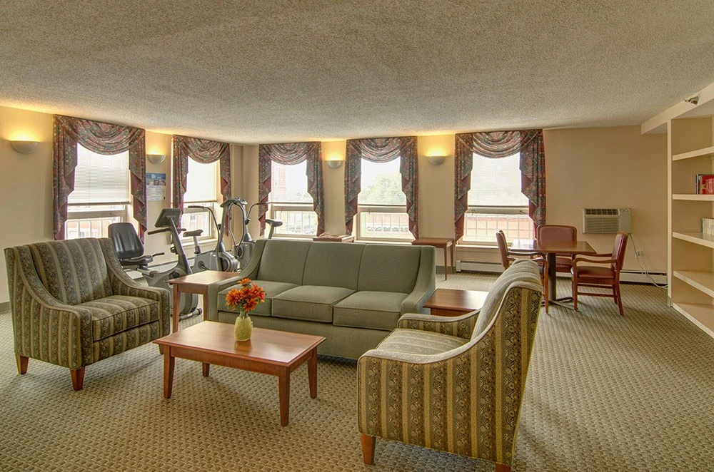 Image of Senior Suites of West Humboldt Park (3)