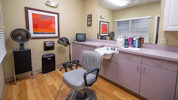 Pathfinder Senior Living in Fremont, NE, beauty salon