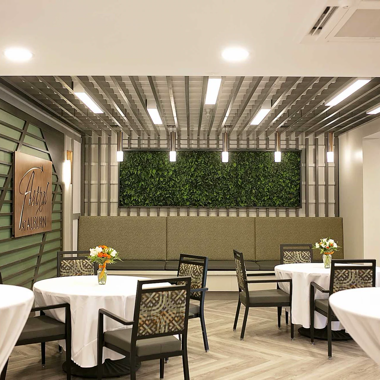 Astral at Auburn, senior living community offering independent living, assisted living, and memory care in Auburn, IN, elaborate dining