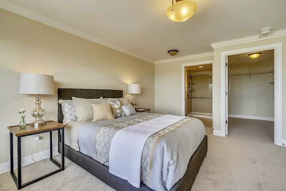 Judson Park Senior Living in Des Moines, WA, apartment bedroom