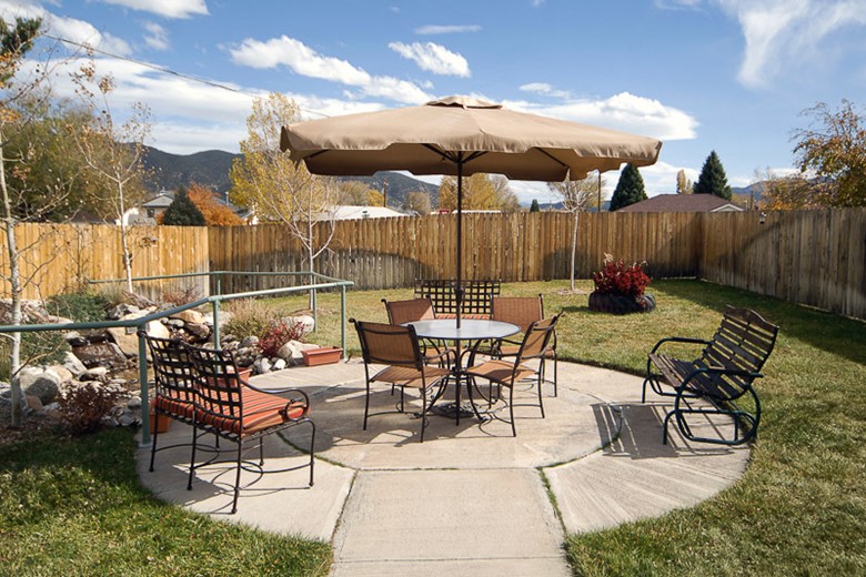 Image of Columbine Manor Care Center (2)