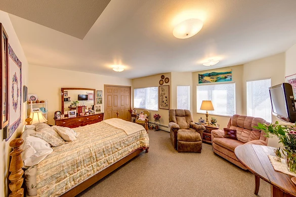 Image of Marlow Manor Assisted Living (5)