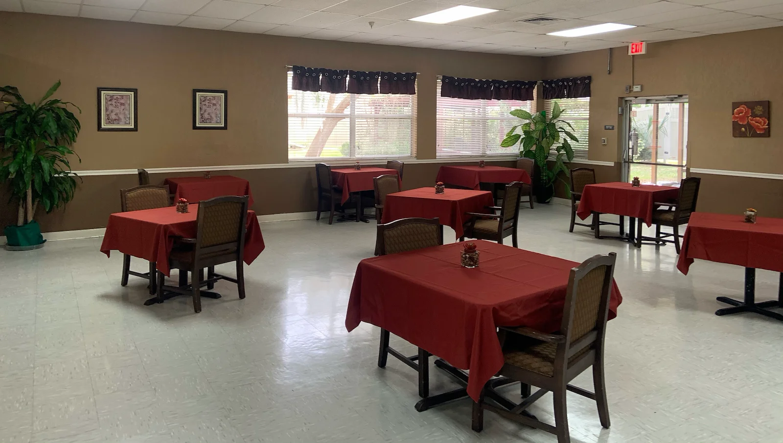 Image of Valencia Hills Health And Rehabilitation Center (7)