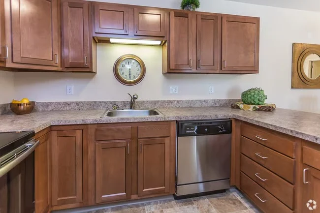 Image of Glenwood Square Senior Apartments (2)