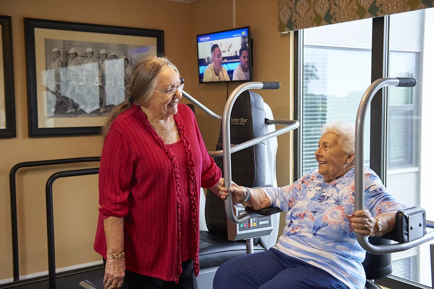 Image of Senior Star at Burgundy Place (8)