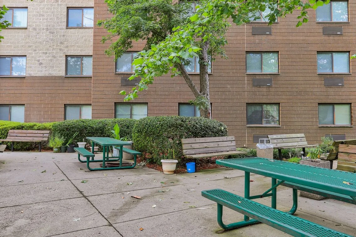 Image of Woods Edge Apartments (8)