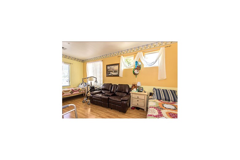Image of A Paradise for Parents - 164th Lane (9)