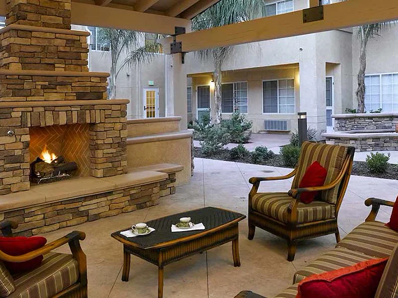 Image of Atria Las Posas (10)