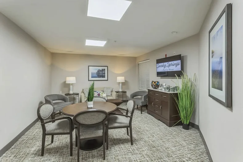 Image of Smoky Springs by Barclay House (9)