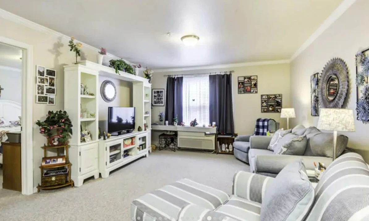 Image of Fountain Crest (5)