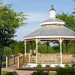 Image of Atria Aquidneck Place (2)