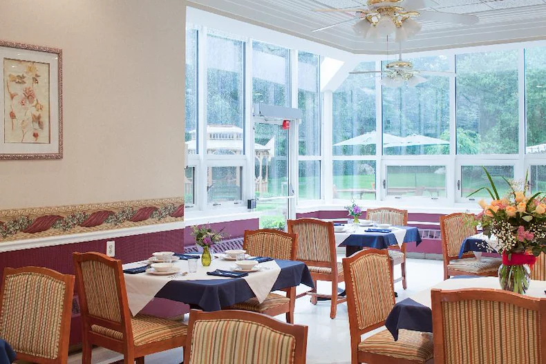 Image of Autumn Lake Healthcare at Glen Hill (3)