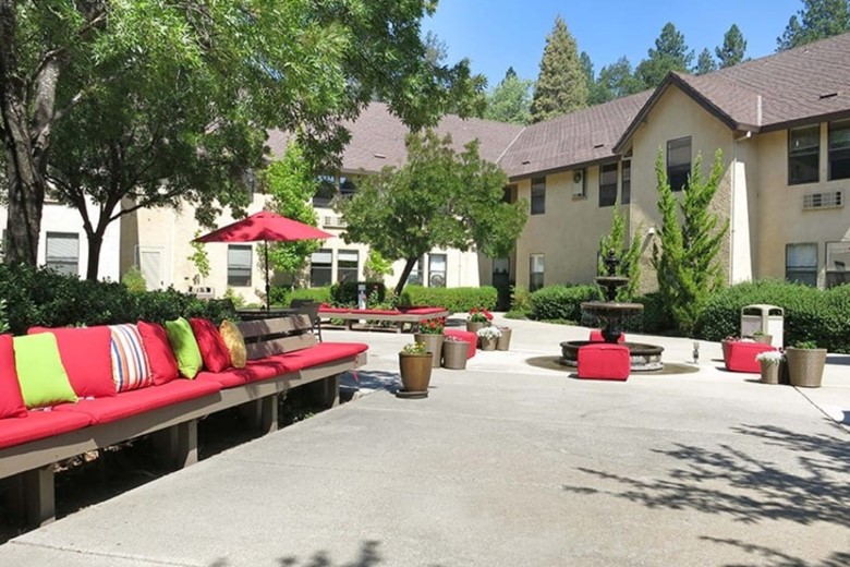 Image of Hilltop Commons Senior Living (7)