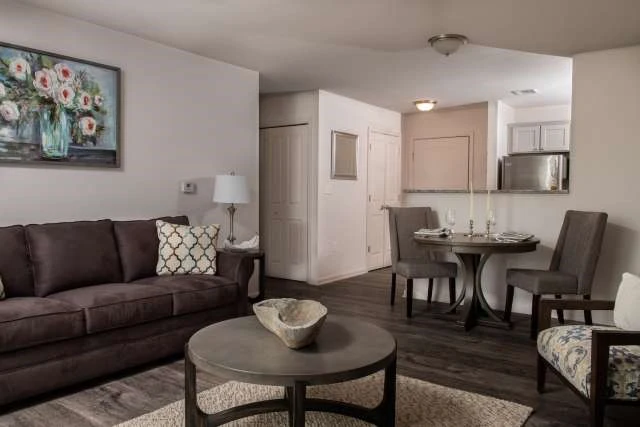 Image of Summit at Mill Hill (8)