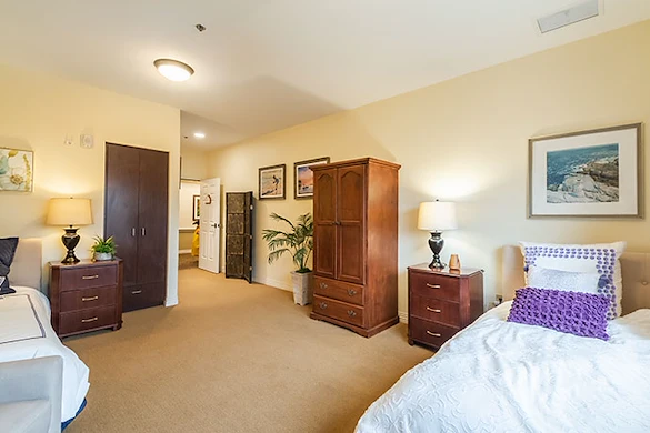 Image of Silverado The Huntington Memory Care Community (3)