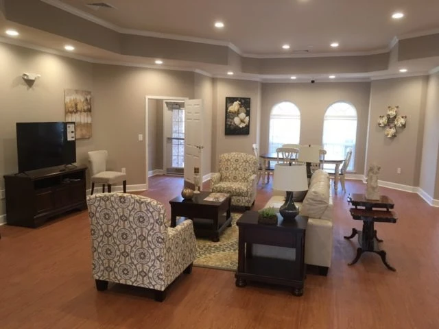 Image of Mason Manor (4)