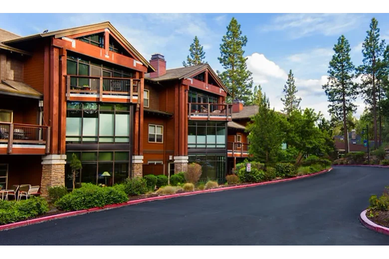 Image of Touchmark at Mount Bachelor Village (1)