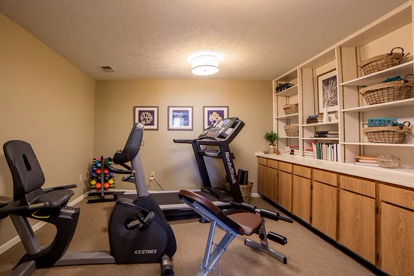 Image of Shady Oak Village Senior Living Apartments (6)