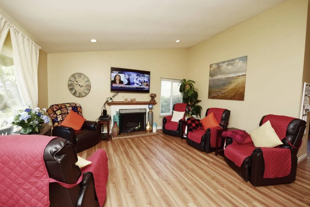 Image of Blue Skies of Laguna Hills (2)