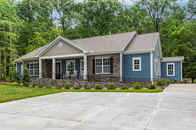 Image of Avendelle on Maynard (1)