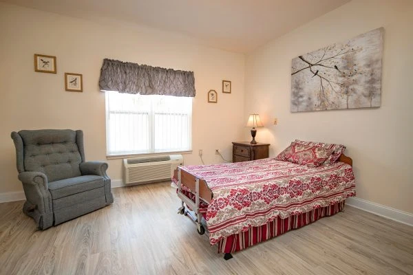 Image of Runk & Pratt at Forest (6)