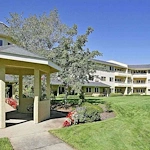 Image of Solstice Senior Living at Auburn (3)