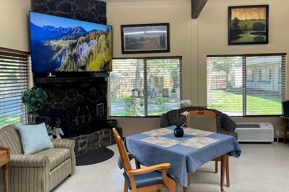 Image of Regency Care Of Central Oregon (4)