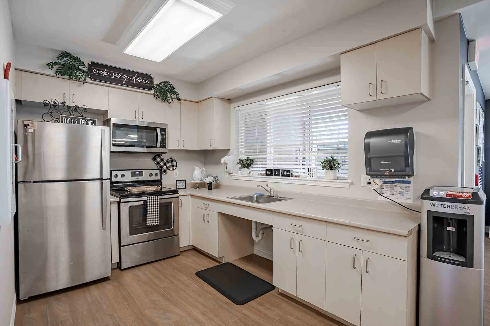 Image of Truewood by Merrill, Roseville (10)