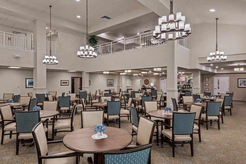 Hudson Estates Gracious Retirement Living Hawthorn Senior Independent Living in Lansdale, Pennsylvania dining room